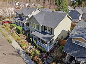 36703 SE Gravenstein Court, Snoqualmie WA 98065