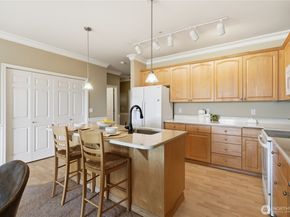 23007 Lakeview Drive A303, Mountlake Terrace WA 98043