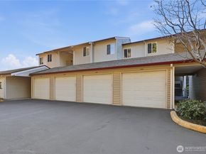 23007 Lakeview Drive A303, Mountlake Terrace WA 98043