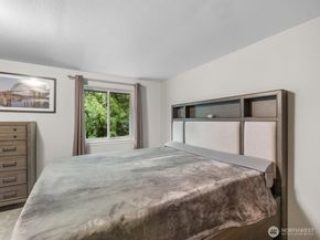 21227 76th Avenue W B8, Edmonds WA 98026