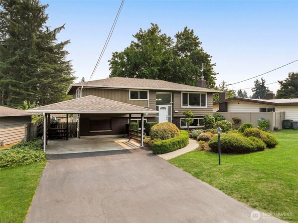 2520 166th Avenue NE, Bellevue WA 98008