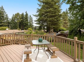 2520 166th Avenue NE, Bellevue WA 98008