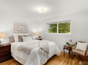 2520 166th Avenue NE, Bellevue WA 98008