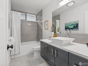 1612 California Avenue SW B, Seattle WA 98116