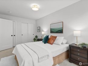 1612 California Avenue SW B, Seattle WA 98116