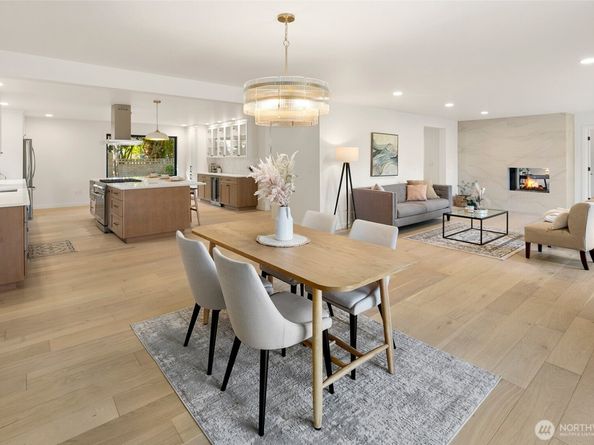 16040 36th Avenue NE, Lake Forest Park WA 98155