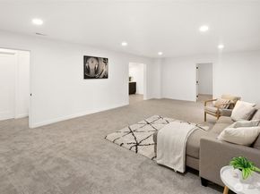 16040 36th Avenue NE, Lake Forest Park WA 98155