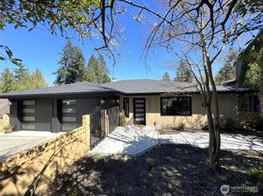 16040 36th Avenue NE, Lake Forest Park WA 98155