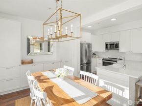 23420 SE Black Nugget Road A204, Issaquah WA 98029