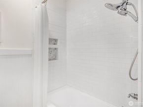 23420 SE Black Nugget Road A204, Issaquah WA 98029