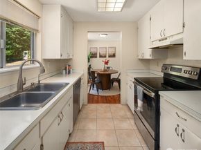 23717 107th Avenue SW, Vashon WA 98070