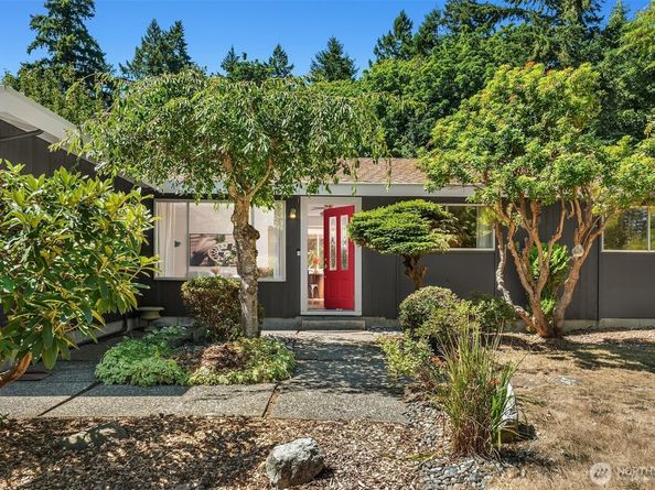 23717 107th Avenue SW, Vashon WA 98070