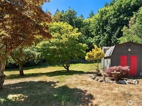 23717 107th Avenue SW, Vashon WA 98070