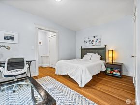 2132 5th Avenue 202, Seattle WA 98121