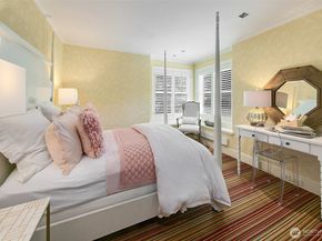 1065 Summit Avenue E, Seattle WA 98102