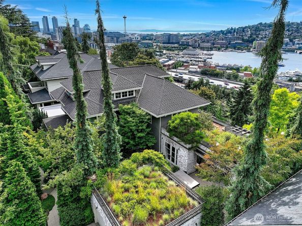 1065 Summit Avenue E, Seattle WA 98102