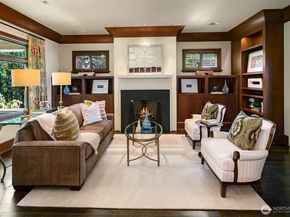 1065 Summit Avenue E, Seattle WA 98102
