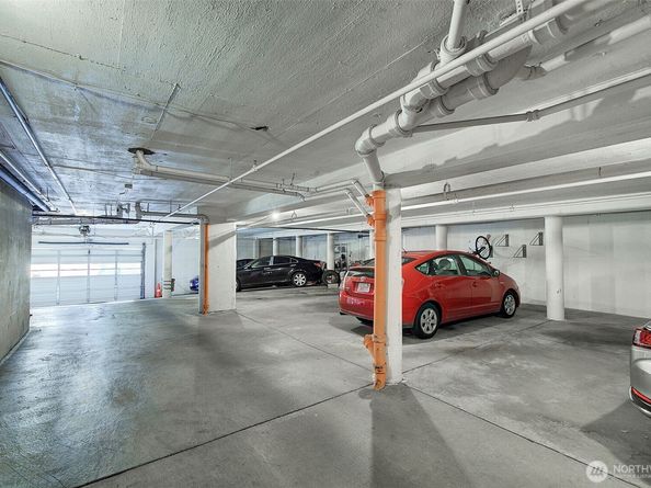 919 2nd Avenue W 601, Seattle WA 98119