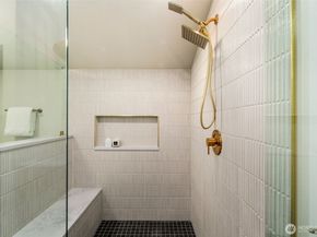 12517 Phinney Avenue N, Seattle WA 98133