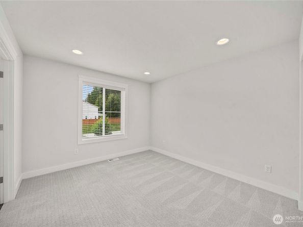 6603 Skipper Lane SE, Port Orchard WA 98367