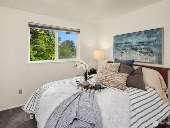 15721 44th Avenue W B3, Lynnwood WA 98087