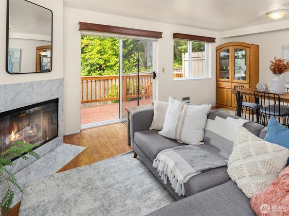 15721 44th Avenue W B3, Lynnwood WA 98087
