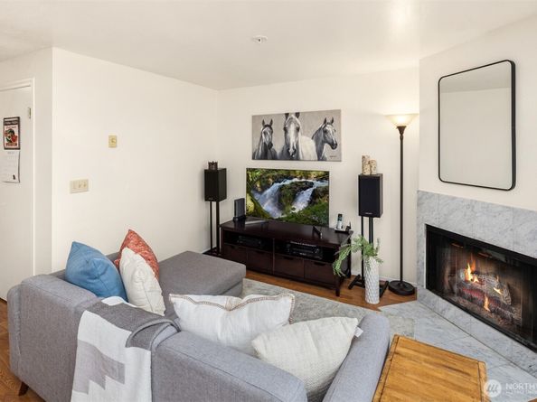 15721 44th Avenue W B3, Lynnwood WA 98087