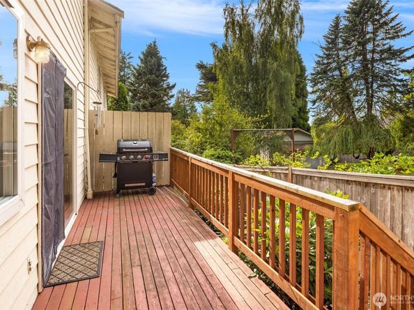 15721 44th Avenue W B3, Lynnwood WA 98087