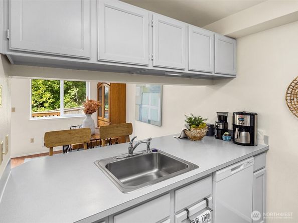15721 44th Avenue W B3, Lynnwood WA 98087