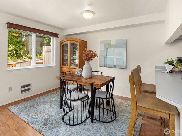 15721 44th Avenue W B3, Lynnwood WA 98087