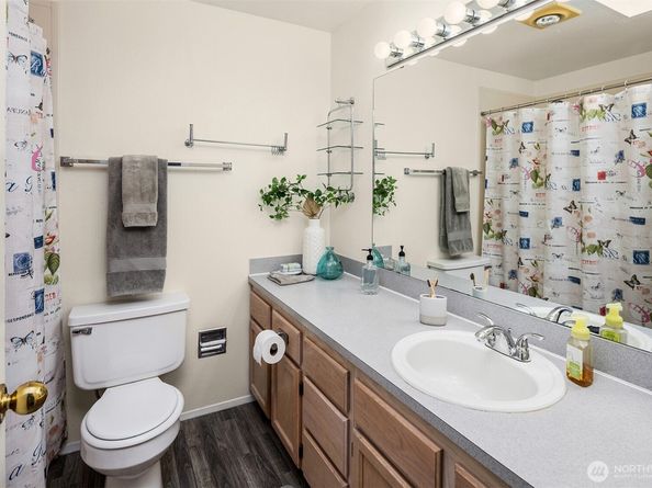 15721 44th Avenue W B3, Lynnwood WA 98087