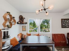 1122 Evans Avenue W, Bremerton WA 98312