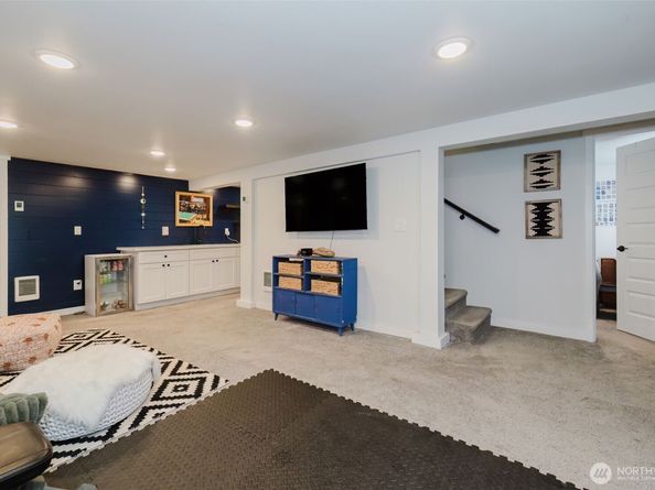 1122 Evans Avenue W, Bremerton WA 98312