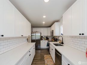 1122 Evans Avenue W, Bremerton WA 98312