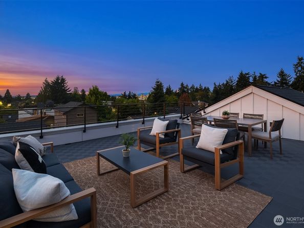 2649 41st Avenue SW, Seattle WA 98116