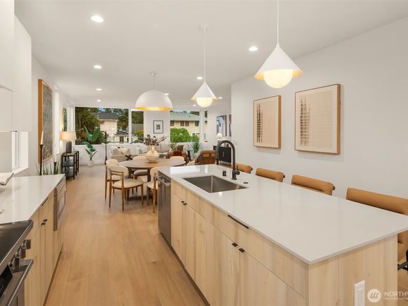 2649 41st Avenue SW, Seattle WA 98116