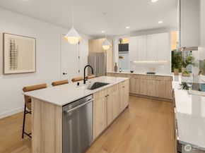 2649 41st Avenue SW, Seattle WA 98116