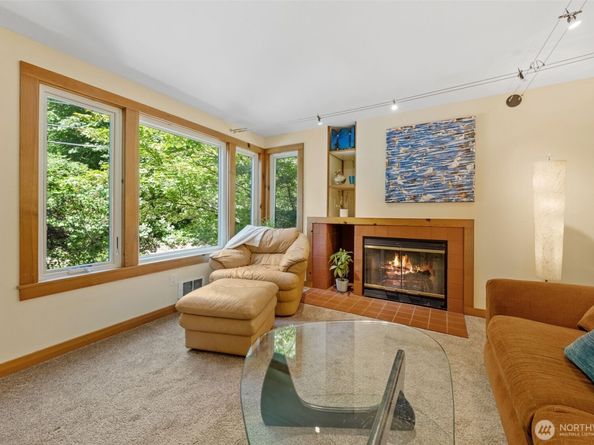 11616 Seola Beach Drive SW, Burien WA 98146