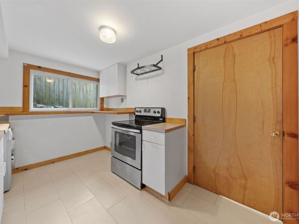 11616 Seola Beach Drive SW, Burien WA 98146