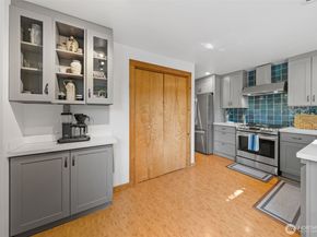 11616 Seola Beach Drive SW, Burien WA 98146