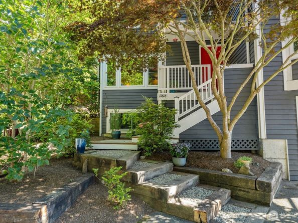 11616 Seola Beach Drive SW, Burien WA 98146