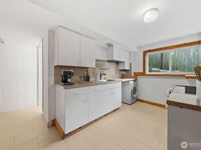 11616 Seola Beach Drive SW, Burien WA 98146