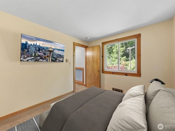 11616 Seola Beach Drive SW, Burien WA 98146