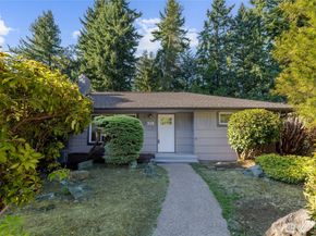 518 N 166th Street, Shoreline WA 98133