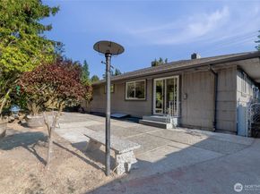 518 N 166th Street, Shoreline WA 98133