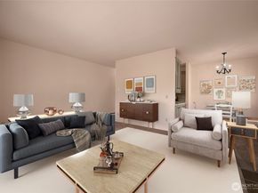 6648 Park Point Way NE D111, Seattle WA 98115