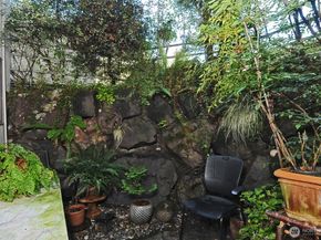 6648 Park Point Way NE D111, Seattle WA 98115