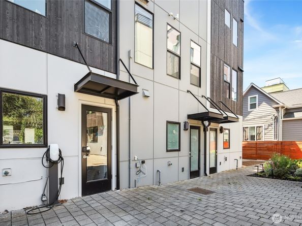 2010 NW 60th Street F, Seattle WA 98107