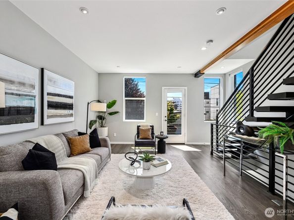 2010 NW 60th Street F, Seattle WA 98107