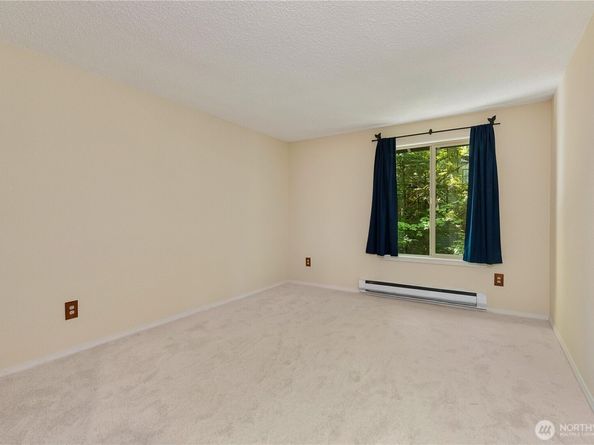 8217 145 Court NE C 11, Redmond WA 98052